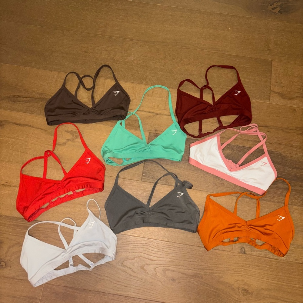 8 minimal Gymshark sports bra